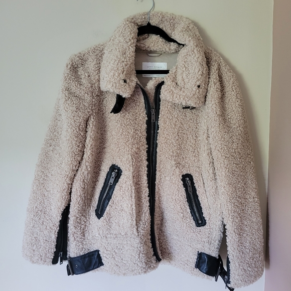 Zara Contrasting Faux Fur Shearling Jacket - Picture 5 of 13
